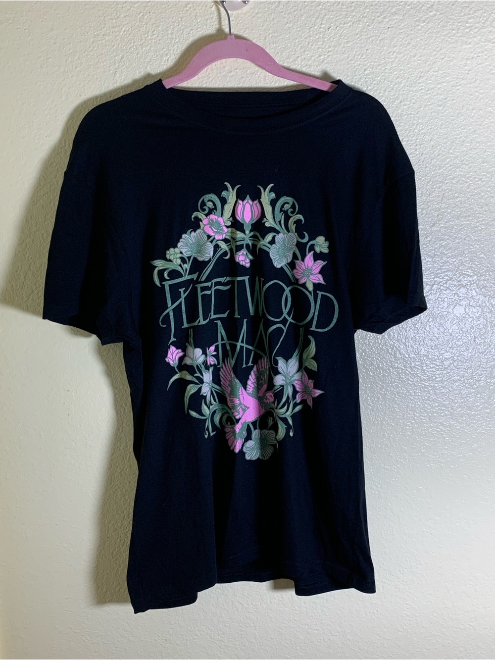 NWOT Fleetwood Mac Black Short-Sleeve Tee Graphic, Size L